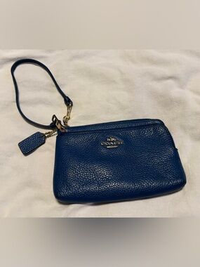 Coach Pebbled Leather Double Zip Wristlet in Cobalt Blue